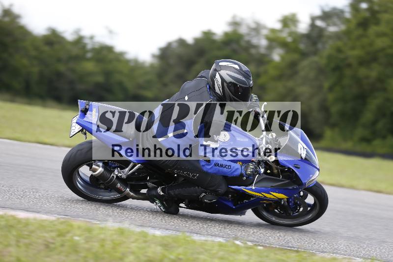 /Archiv-2024/29 12.06.2024 MOTO.CH Track Day ADR/Gruppe blau/20